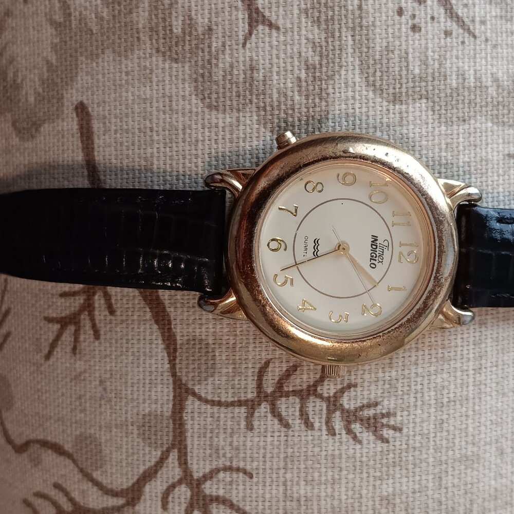 Timex Indiglo Quartz Watch / Vintage - Picture 1 of 6